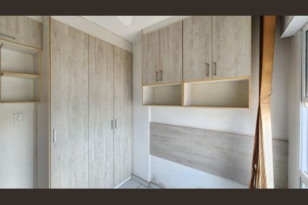 Apartamento para alugar com 35m², 1 quarto e 1 vagaQuarto - Armários