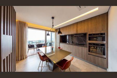 Foto 02 de apartamento à venda com 2 quartos, 84m² em Pinheiros, São Paulo
