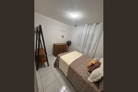 Quarto de apartamento para alugar com 2 quartos, 65m² em Jacutinga, Mesquita