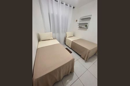 Quarto de apartamento para alugar com 2 quartos, 65m² em Jacutinga, Mesquita