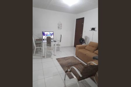 Sala de apartamento para alugar com 2 quartos, 65m² em Jacutinga, Mesquita