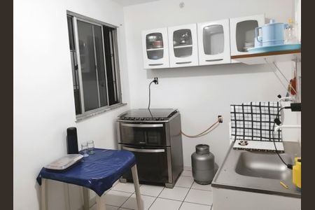Cozinha de apartamento para alugar com 2 quartos, 65m² em Jacutinga, Mesquita