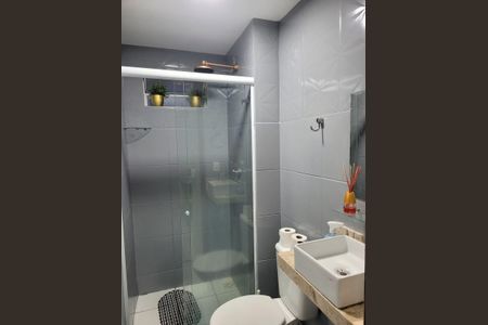 Apartamento para alugar com 65m², 2 quartos e sem vagaBanheiro