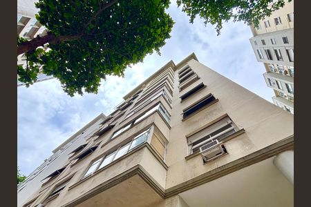 Apartamento à venda com 150m², 3 quartos e sem vagaFachada