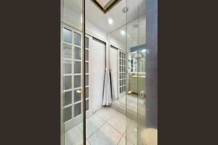 Apartamento à venda com 150m², 3 quartos e sem vagaSuíte - banheiro