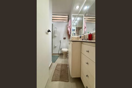 Apartamento à venda com 150m², 3 quartos e sem vagaBanheiro social