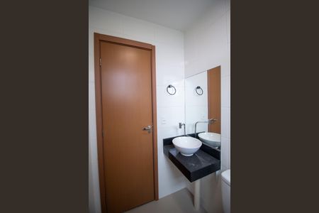 Apartamento para alugar com 41m², 2 quartos e 1 vaga Apartamento para alugar com 41m², 2 quartos e 1 vagaBanheiro
