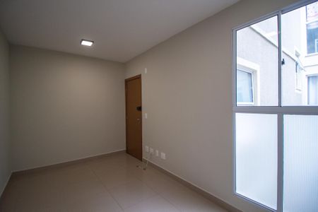 Sala  de apartamento para alugar com 2 quartos, 41m² em Caguassu, Sorocaba