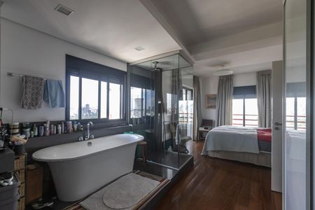 Apartamento à venda com 260m², 4 quartos e 4 vagasSuíte 1