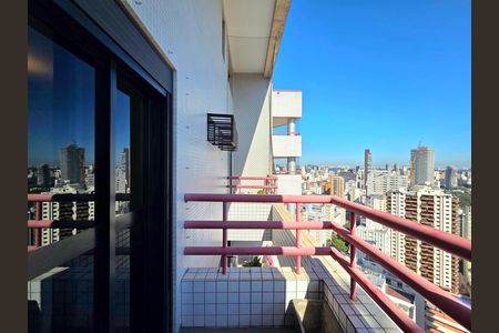 Apartamento à venda com 260m², 3 quartos e 4 vagas Apartamento à venda com 260m², 3 quartos e 4 vagasVaranda da Suíte 2