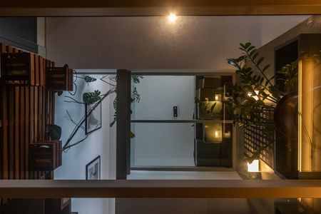 Apartamento à venda com 260m², 4 quartos e 4 vagasEscada