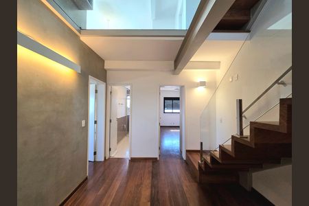 Apartamento à venda com 260m², 3 quartos e 4 vagas Apartamento à venda com 260m², 3 quartos e 4 vagasCorredor