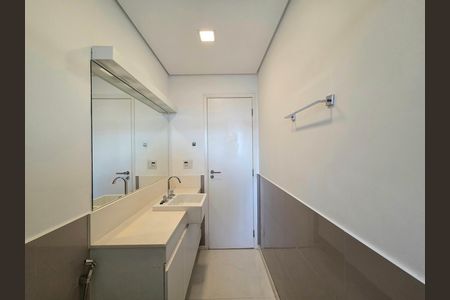 Apartamento à venda com 260m², 3 quartos e 4 vagas Apartamento à venda com 260m², 3 quartos e 4 vagasBanheiro social