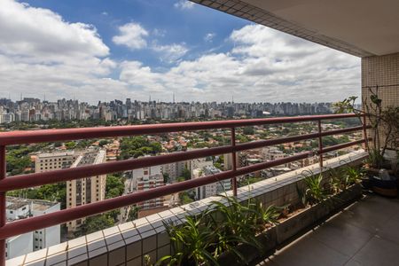 Apartamento à venda com 260m², 4 quartos e 4 vagasVaranda da Sala