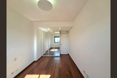 Apartamento à venda com 260m², 3 quartos e 4 vagas Apartamento à venda com 260m², 3 quartos e 4 vagasQuarto