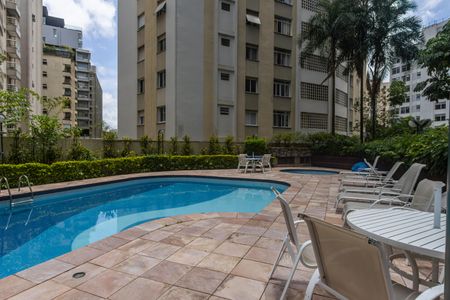 Apartamento à venda com 260m², 4 quartos e 4 vagasÁrea comum - Piscina