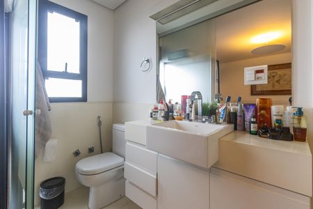 Apartamento à venda com 260m², 4 quartos e 4 vagasSuíte 2