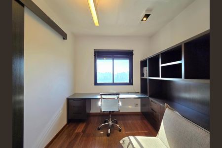 Apartamento à venda com 260m², 3 quartos e 4 vagas Apartamento à venda com 260m², 3 quartos e 4 vagasEscritório