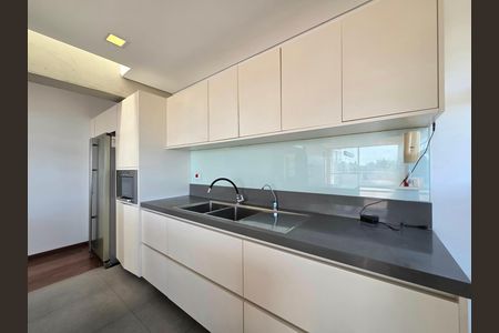 Apartamento à venda com 260m², 3 quartos e 4 vagas Apartamento à venda com 260m², 3 quartos e 4 vagasCozinha