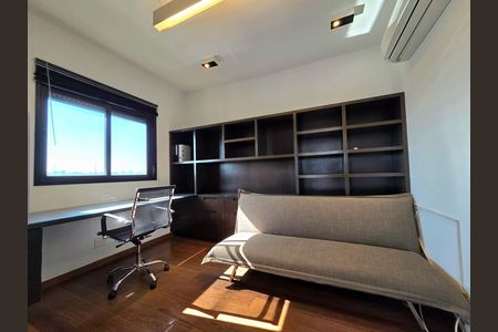 Apartamento à venda com 260m², 3 quartos e 4 vagas Apartamento à venda com 260m², 3 quartos e 4 vagasEscritório