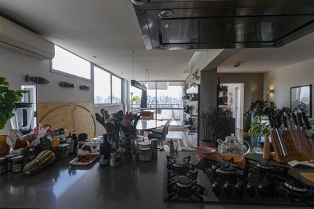 Apartamento à venda com 260m², 4 quartos e 4 vagasCozinha