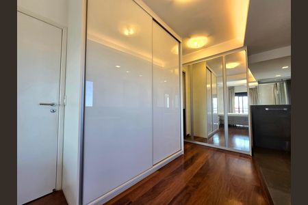 Apartamento à venda com 260m², 3 quartos e 4 vagas Apartamento à venda com 260m², 3 quartos e 4 vagasSuíte 1