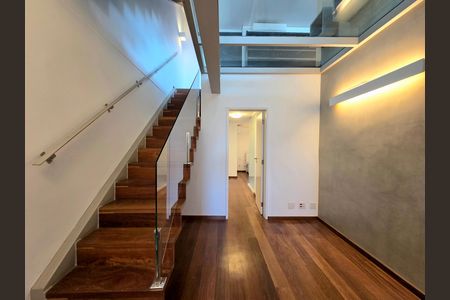 Apartamento à venda com 260m², 3 quartos e 4 vagas Apartamento à venda com 260m², 3 quartos e 4 vagasCorredor