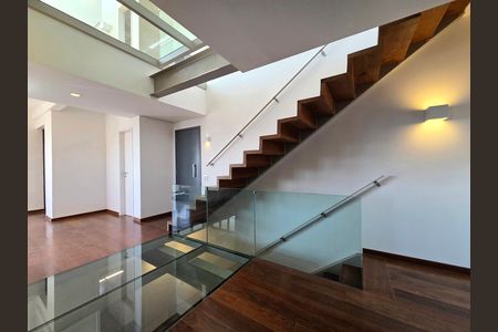Apartamento à venda com 260m², 3 quartos e 4 vagas Apartamento à venda com 260m², 3 quartos e 4 vagasSala