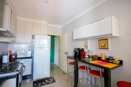 Apartamento à venda com 250m², 3 quartos e 3 vagasCozinha