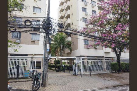 Apartamento para alugar com 74m², 3 quartos e 1 vagaFachada