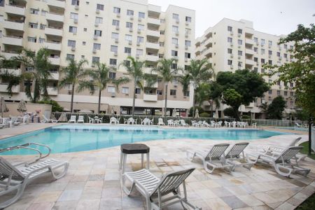 Apartamento para alugar com 74m², 3 quartos e 1 vagaÁrea comum - Piscina