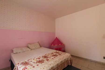 Casa para alugar com 500m², 6 quartos e 10 vagas Casa para alugar com 500m², 6 quartos e 10 vagasQuarto 1