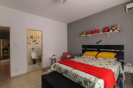 Casa para alugar com 500m², 6 quartos e 10 vagas Casa para alugar com 500m², 6 quartos e 10 vagasSuite