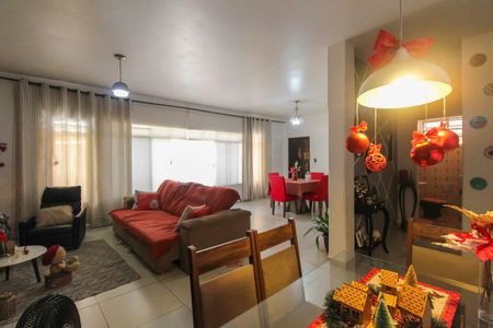 Casa para alugar com 500m², 6 quartos e 10 vagas Casa para alugar com 500m², 6 quartos e 10 vagasSala