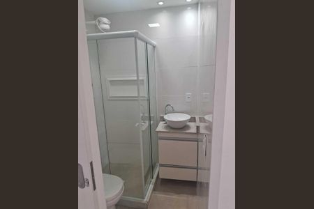 Apartamento para alugar com 55m², 2 quartos e sem vagaBanheiro