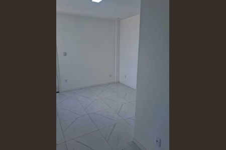 Sala de apartamento para alugar com 2 quartos, 55m² em Pilares, Rio de Janeiro