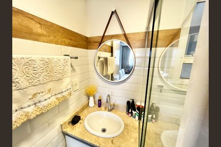 Apartamento para alugar com 106m², 2 quartos e 1 vaga Apartamento para alugar com 106m², 2 quartos e 1 vagaBanheiro