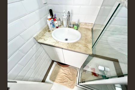 Apartamento para alugar com 106m², 2 quartos e 1 vaga Apartamento para alugar com 106m², 2 quartos e 1 vagaBanheiro da Suíte