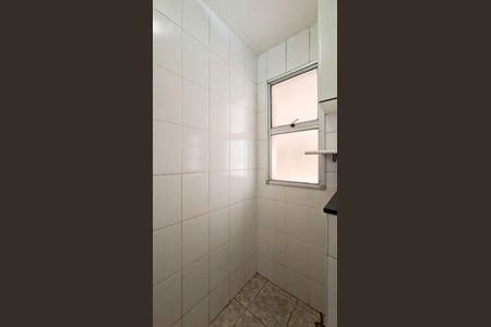 Apartamento para alugar com 61m², 2 quartos e 1 vaga Apartamento para alugar com 61m², 2 quartos e 1 vagaCozinha e Área de Serviço