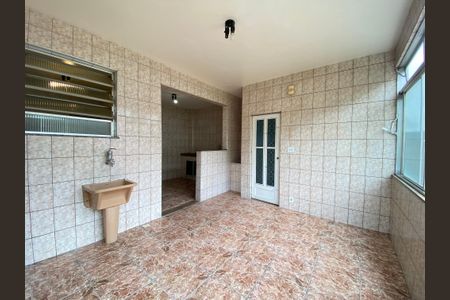 Apartamento à venda com 72m², 3 quartos e 1 vagaÁrea de Serviço