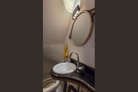 Casa para alugar com 110m², 3 quartos e 2 vagasBanheiro 