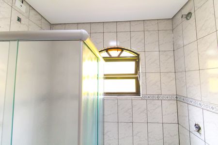 Casa à venda com 125m², 4 quartos e 2 vagasBanheiro 2