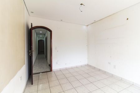 Casa à venda com 125m², 4 quartos e 2 vagasSuíte