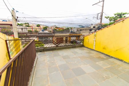 Casa à venda com 125m², 4 quartos e 2 vagasVaranda