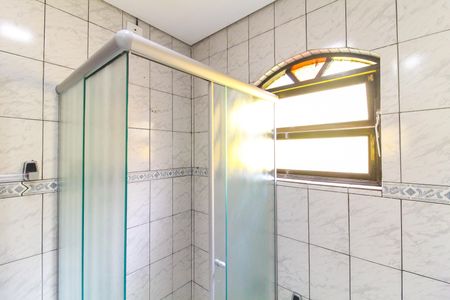 Casa à venda com 125m², 4 quartos e 2 vagasBanheiro 2