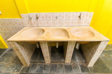 Casa à venda com 125m², 4 quartos e 2 vagasLavanderia