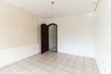 Casa à venda com 125m², 4 quartos e 2 vagasSuíte