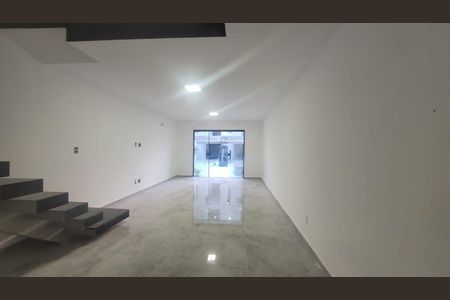 Casa de Condomínio à venda com 3 quartos, 160m² em Vargem Pequena, Rio de Janeiro