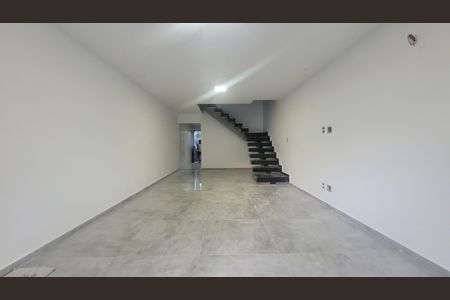 Casa de Condomínio à venda com 3 quartos, 160m² em Vargem Pequena, Rio de Janeiro