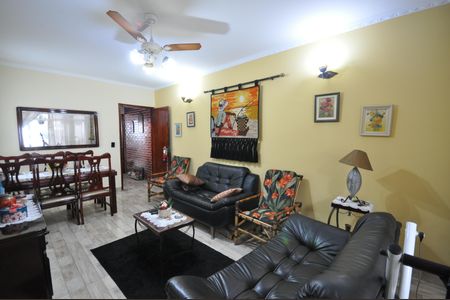 Sala de casa à venda com 3 quartos, 125m² em Parque Edu Chaves, São Paulo